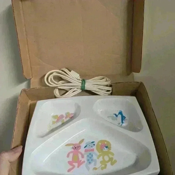 Vintage hot and cold electric  feeding pet dish - Picture 5 of 8